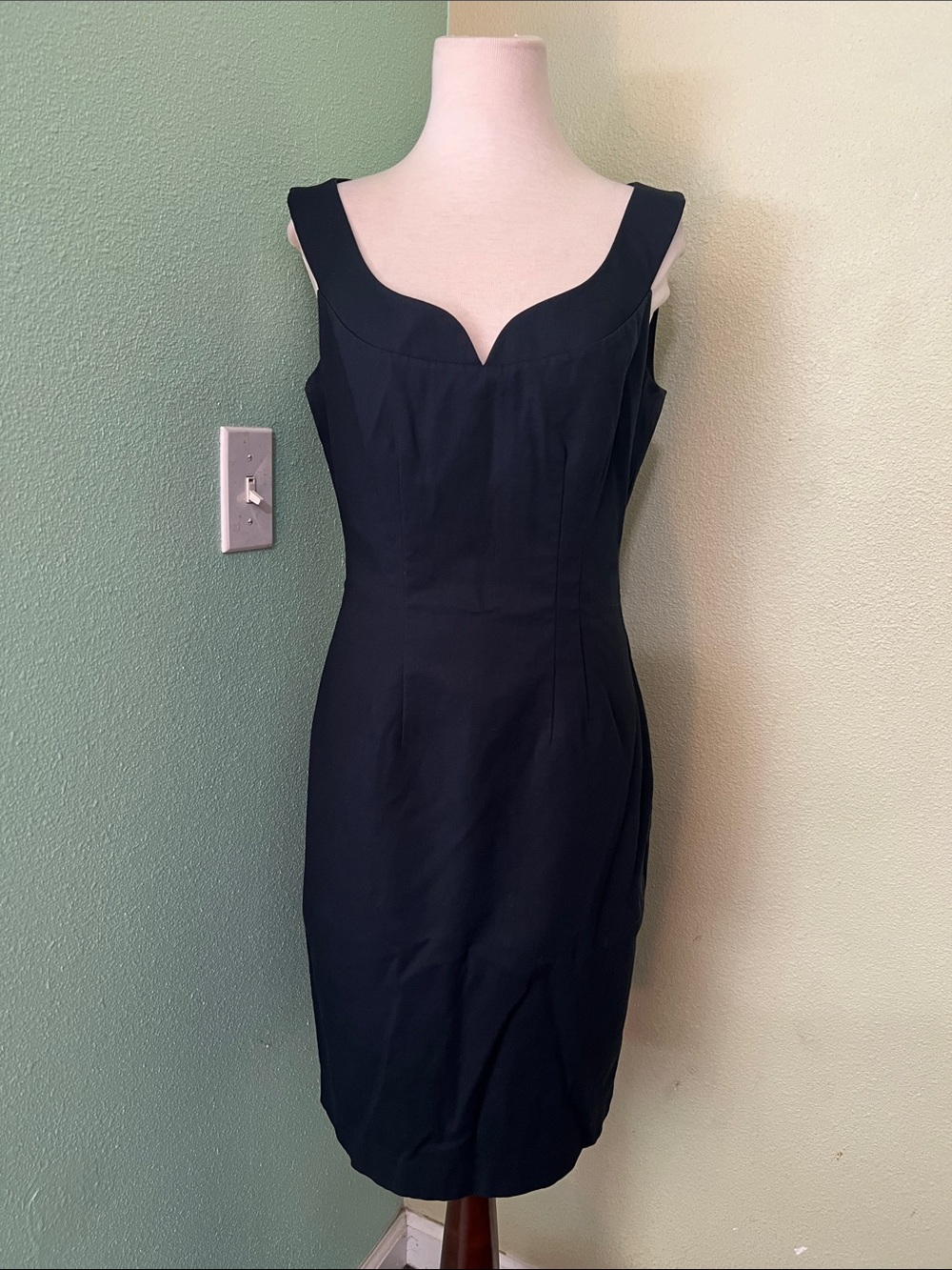 Tahari Black Sleeveless Sheath Dress with Sweetheart Neckline